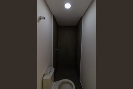 Casa à venda com 671m², 5 quartos e 5 vagas Casa à venda com 671m², 5 quartos e 5 vagasBanheiro de Serviço