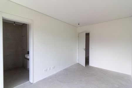 Casa à venda com 671m², 5 quartos e 5 vagas Casa à venda com 671m², 5 quartos e 5 vagasSuíte 2