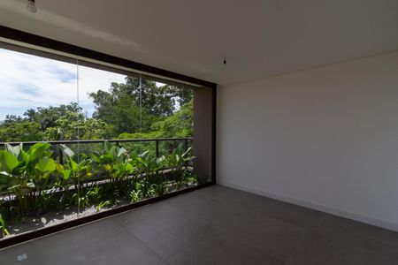 Casa à venda com 671m², 5 quartos e 5 vagas Casa à venda com 671m², 5 quartos e 5 vagasSuíte 5