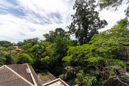 Casa à venda com 671m², 5 quartos e 5 vagas Casa à venda com 671m², 5 quartos e 5 vagasVista Rooftop