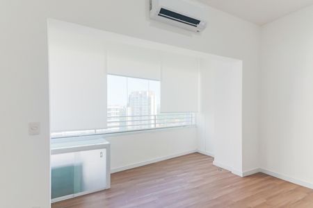 Studio à venda com 27m², 1 quarto e sem vaga Studio à venda com 27m², 1 quarto e sem vagaStudio - Quarto / Cozinha