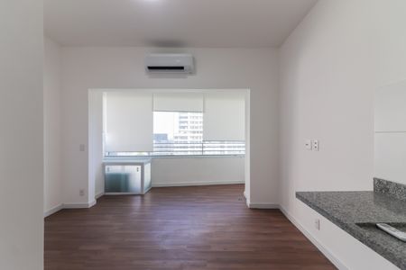 Studio à venda com 27m², 1 quarto e sem vaga Studio à venda com 27m², 1 quarto e sem vagaStudio - Quarto / Cozinha