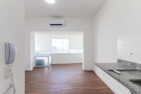 Studio à venda com 27m², 1 quarto e sem vaga Studio à venda com 27m², 1 quarto e sem vagaStudio - Quarto / Cozinha