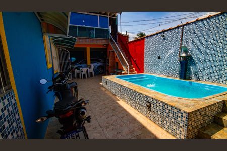 Casa de condomínio para alugar com 100m², 2 quartos e 2 vagas Casa de condomínio para alugar com 100m², 2 quartos e 2 vagasÁrea comum - Piscina
