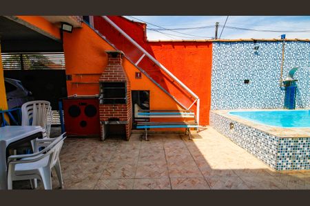 Casa de condomínio para alugar com 100m², 2 quartos e 2 vagas Casa de condomínio para alugar com 100m², 2 quartos e 2 vagasÁrea comum - Churrasqueira