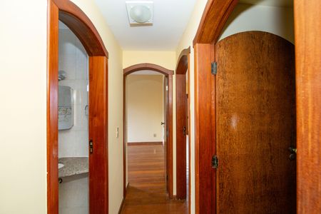 Apartamento à venda com 104m², 3 quartos e 2 vagas Apartamento à venda com 104m², 3 quartos e 2 vagasCORREDOR