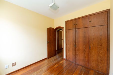 Apartamento à venda com 104m², 3 quartos e 2 vagas Apartamento à venda com 104m², 3 quartos e 2 vagasQUARTO2