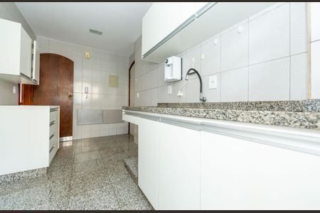 Apartamento à venda com 104m², 3 quartos e 2 vagas Apartamento à venda com 104m², 3 quartos e 2 vagasCOZINHA