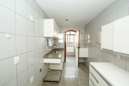 Apartamento à venda com 104m², 3 quartos e 2 vagas Apartamento à venda com 104m², 3 quartos e 2 vagasCOZINHA