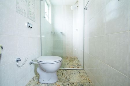 Apartamento à venda com 104m², 3 quartos e 2 vagas Apartamento à venda com 104m², 3 quartos e 2 vagasBANHEIRO2