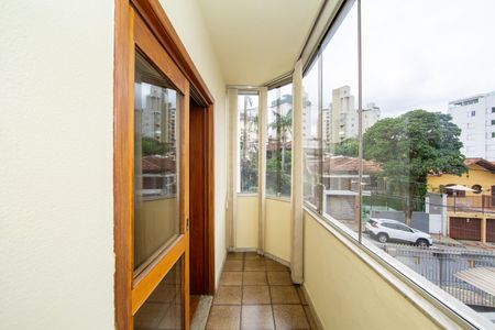 Apartamento à venda com 104m², 3 quartos e 2 vagas Apartamento à venda com 104m², 3 quartos e 2 vagasVARANDA