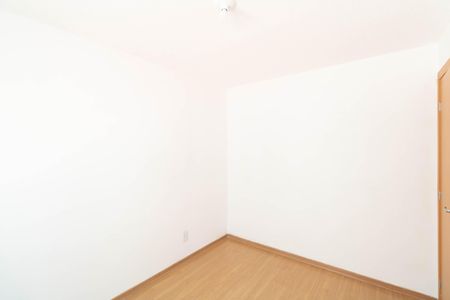 Quarto 1 de apartamento para alugar com 2 quartos, 44m² em Cosmos, Rio de Janeiro