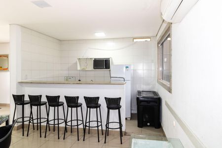 Apartamento para alugar com 44m², 2 quartos e 1 vagaÁrea comum - Salão de festas