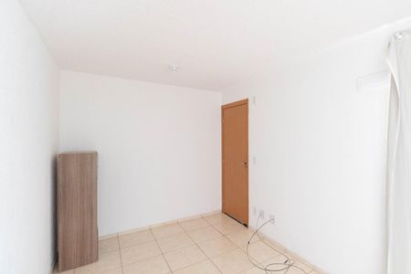 Sala de apartamento para alugar com 2 quartos, 44m² em Cosmos, Rio de Janeiro