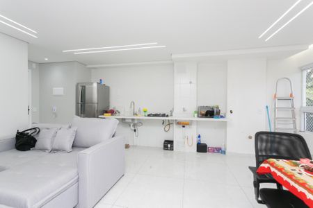 Apartamento à venda com 43m², 2 quartos e sem vagaSala/Cozinha