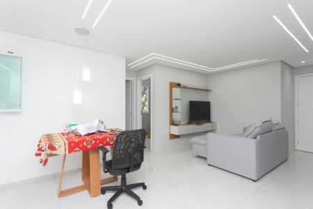 Apartamento à venda com 43m², 2 quartos e sem vagaSala/Cozinha