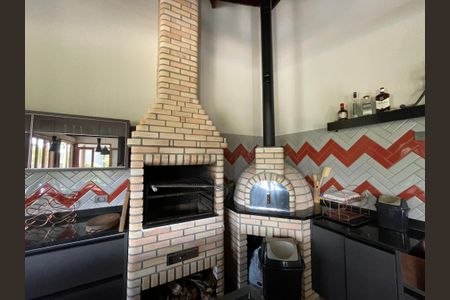 Casa de condomínio para alugar com 950m², 4 quartos e 6 vagasÁrea gourmet