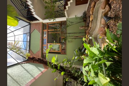 Casa de condomínio para alugar com 950m², 4 quartos e 6 vagasSala 2