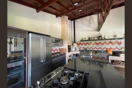 Casa de condomínio para alugar com 950m², 4 quartos e 6 vagasÁrea gourmet