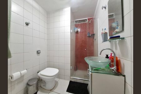 Apartamento à venda com 84m², 2 quartos e sem vaga Apartamento à venda com 84m², 2 quartos e sem vagaBanheiro