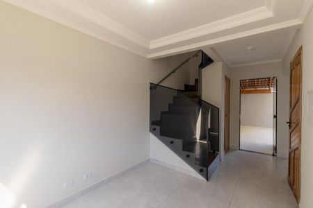 Sala de casa para alugar com 3 quartos, 90m² em Cidade Industrial de Curitiba, Curitiba