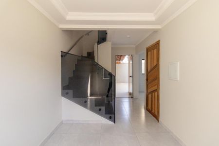 Sala de casa para alugar com 3 quartos, 90m² em Cidade Industrial de Curitiba, Curitiba