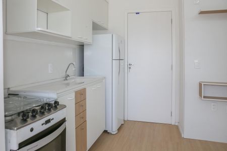 Sala e Cozinha de apartamento para alugar com 2 quartos, 35m² em Água Branca, São Paulo