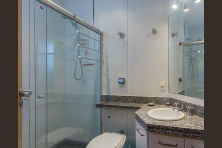 Apartamento à venda com 120m², 4 quartos e 2 vagasBanheiro 