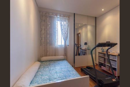 Apartamento à venda com 120m², 4 quartos e 2 vagasQuarto 