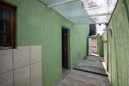 Casa para alugar com 70m², 2 quartos e 1 vagaÁrea de Serviço