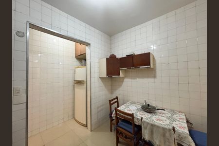 Apartamento para alugar com 150m², 3 quartos e sem vagaCozinha