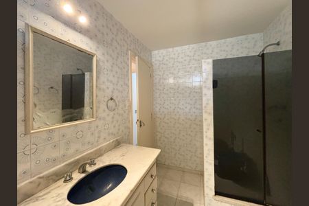 Apartamento para alugar com 150m², 3 quartos e sem vagaBanheiro social