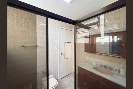 Apartamento para alugar com 150m², 3 quartos e sem vagaSuíte - banheiro