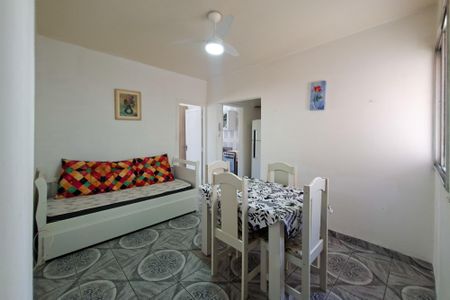 Sala de apartamento para alugar com 1 quarto, 40m² em Guilhermina, Praia Grande