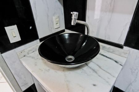 Apartamento para alugar com 79m², 2 quartos e 1 vagaBanheiro