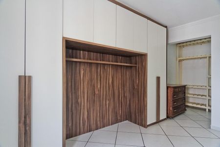 Apartamento para alugar com 79m², 2 quartos e 1 vagaSuíte