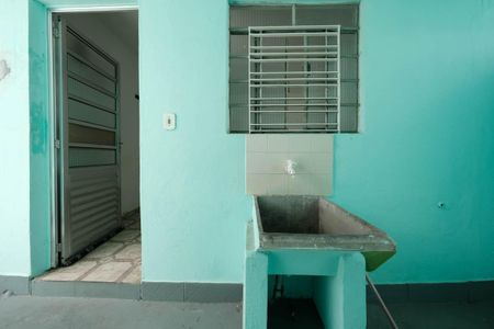 Casa à venda com 100m², 1 quarto e sem vagaÁrea externa