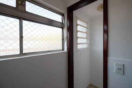 Apartamento à venda com 56m², 2 quartos e 1 vaga Apartamento à venda com 56m², 2 quartos e 1 vagaÁrea de Serviço