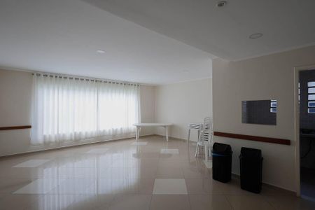 Apartamento à venda com 56m², 2 quartos e 1 vaga Apartamento à venda com 56m², 2 quartos e 1 vagaÁrea comum - Salão de festas