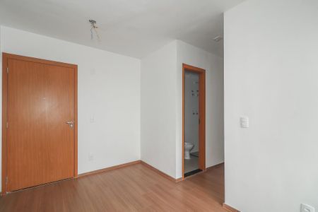 Sala de apartamento para alugar com 2 quartos, 45m² em Humaitá, Porto Alegre