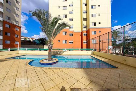 Apartamento à venda com 68m², 3 quartos e 1 vagaÁrea comum - Piscina