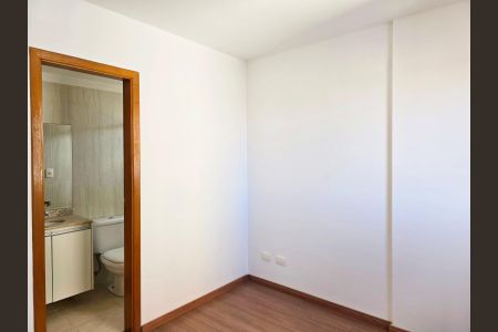 Apartamento à venda com 68m², 3 quartos e 1 vagaSuíte 