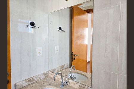 Apartamento à venda com 68m², 3 quartos e 1 vagaBanheiro da Suíte