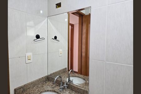 Apartamento à venda com 68m², 3 quartos e 1 vagaBanheiro Social