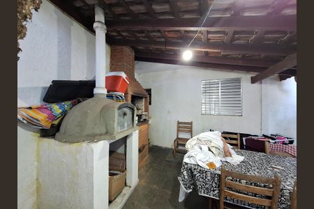 Casa à venda com 91m², 3 quartos e 2 vagasChurrasqueira