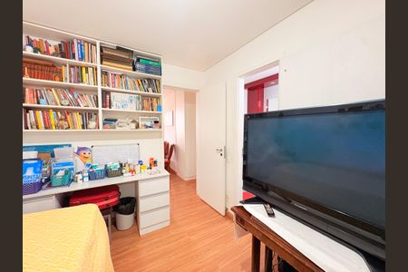 Apartamento à venda com 119m², 3 quartos e 2 vagasSuíte 1