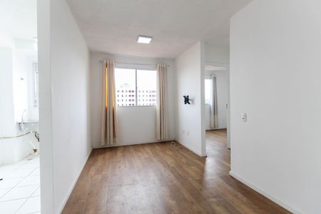 Sala de apartamento para alugar com 2 quartos, 40m² em Jardim Helian, São Paulo