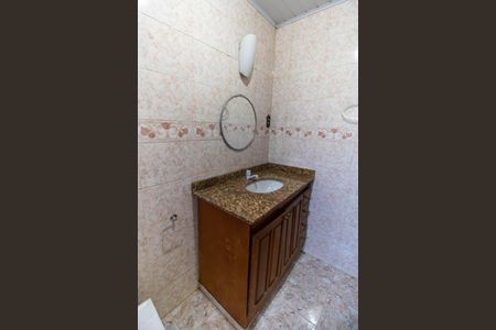 Casa à venda com 120m², 3 quartos e 1 vaga Casa à venda com 120m², 3 quartos e 1 vagaBanheiro