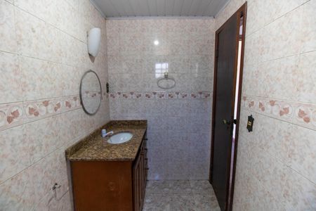 Casa à venda com 120m², 3 quartos e 1 vagaBanheiro