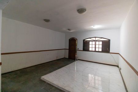 Sala de casa para alugar com 3 quartos, 120m² em Engenho do Mato, Niterói